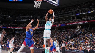 开云官网-米勒23分鲍尔10+6 穆雷16分黄蜂终结掘金四连胜