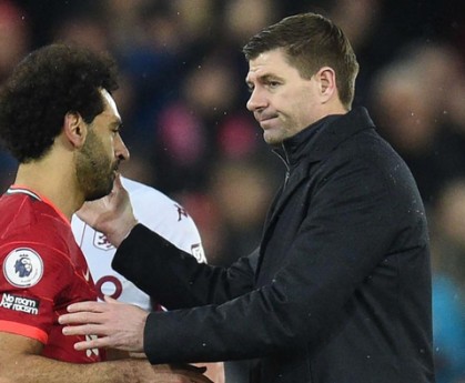 开云APP-杰拉德点名！1.4亿欧巨星，被视为萨拉赫最佳替代者|利物浦|穆罕默德·萨拉赫|拜仁|杰拉德·莫雷诺|伊斯兰-萨拉赫_新浪新闻