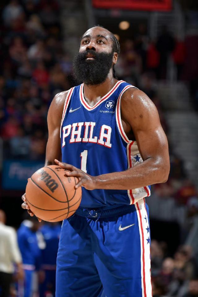 1658153098063008014.jpg 哈登.jpg